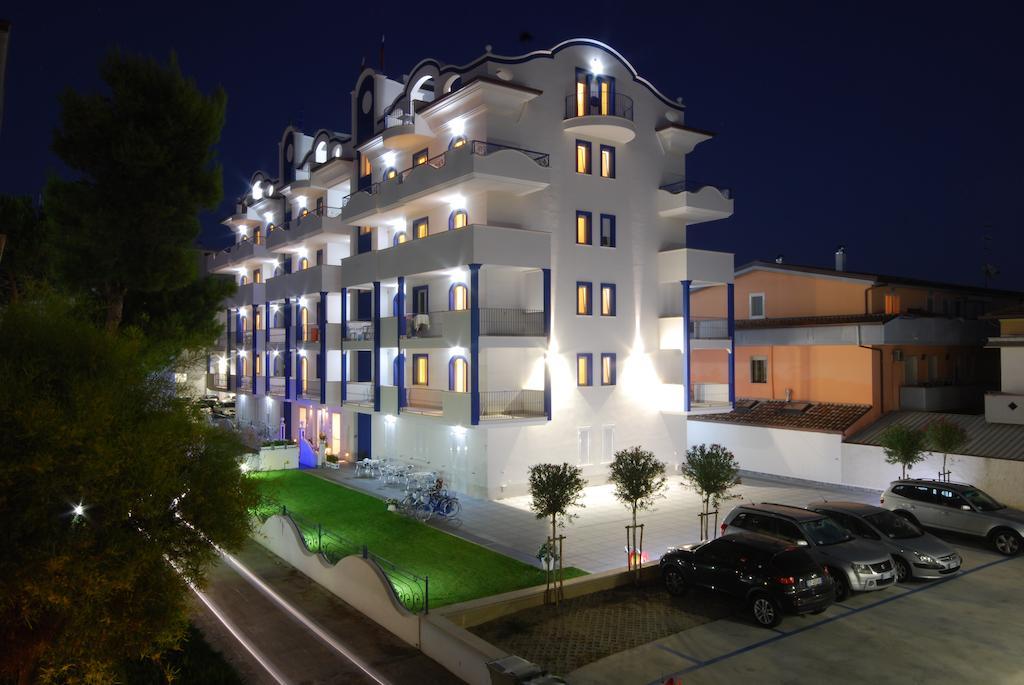 Residence Abruzzo Resort Tortoreto Exterior photo